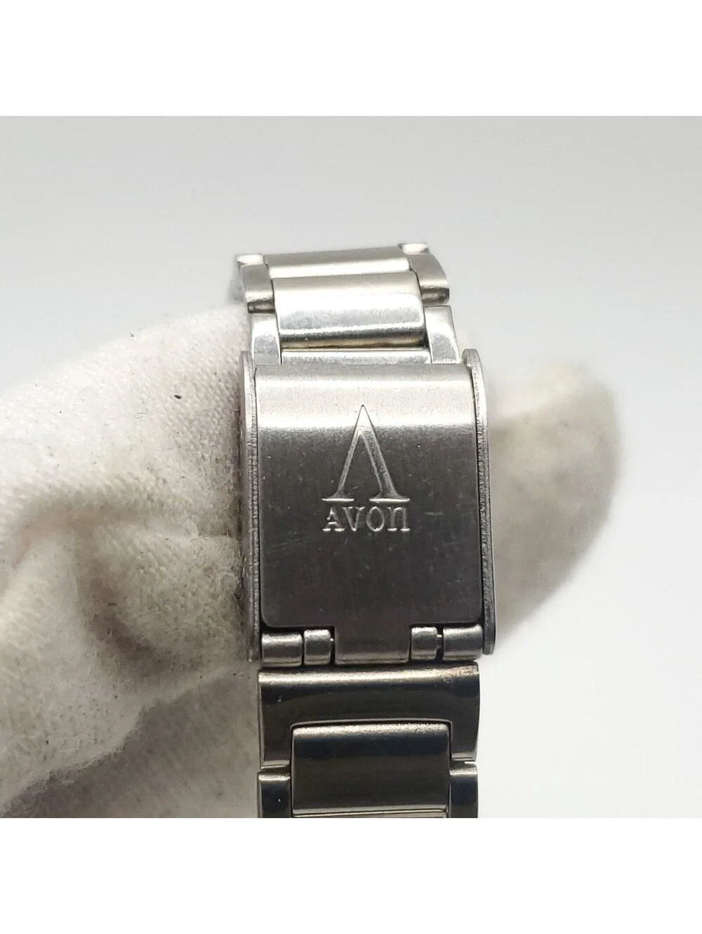 Avon Womens Quartz Watch 24mm Silver Tone Adjustable Band New Battery